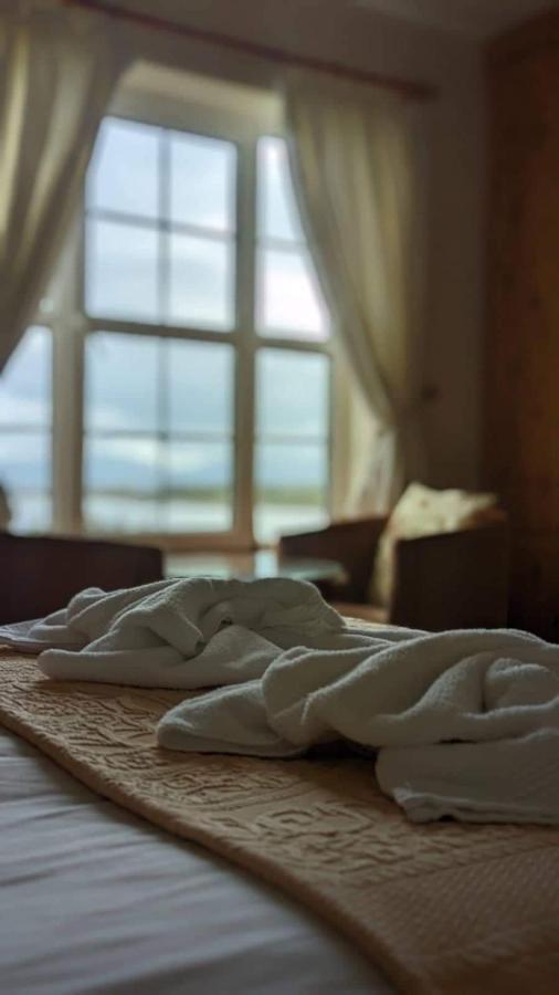 Harbour House Bed & Breakfast Castlegregory Exteriör bild